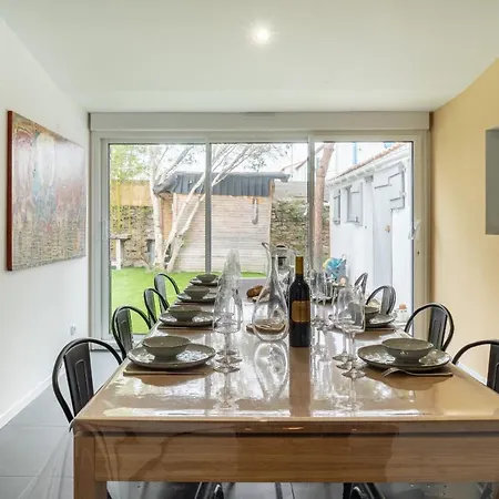 Maison Pour 8 Avec Piscine -